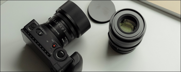 Disponibles : objectifs I series pour hybrides plein-format Sony E et L-Mount