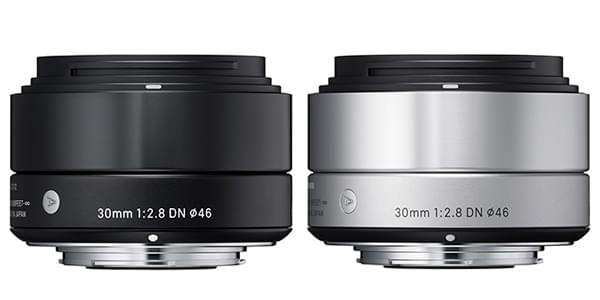 Le nouveau 30mm F2.8 DN dans ses finitions noir et argent